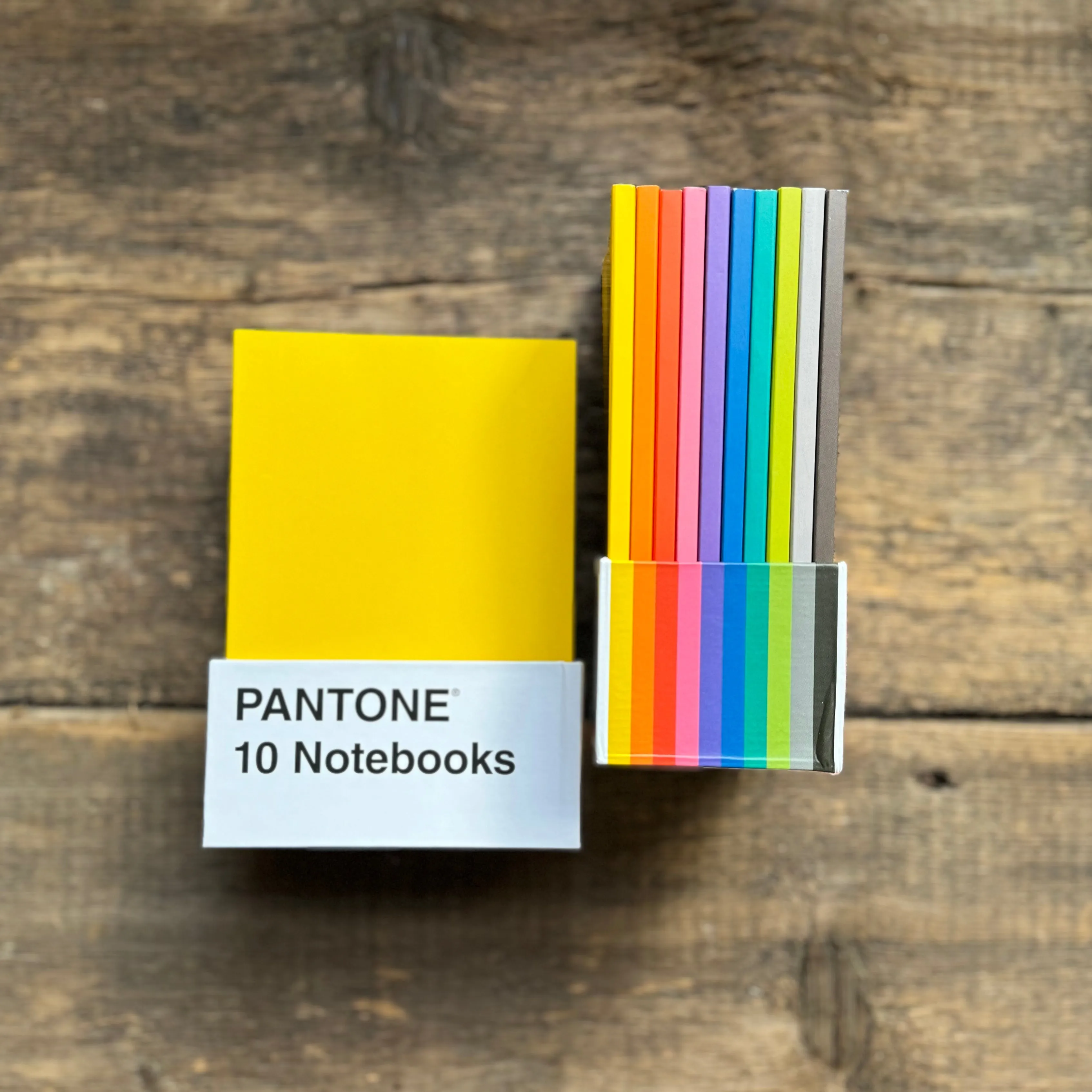 Pantone: 10 Notebooks